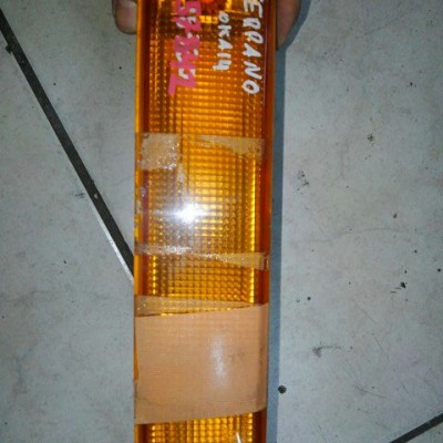 FAROL DE BUMPER TRASERO DERECHO