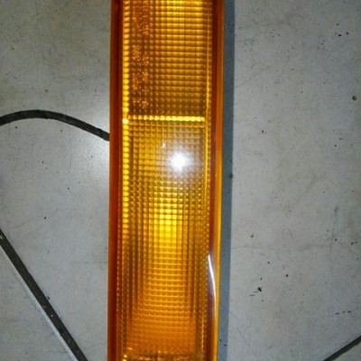 FAROL DE BUMPER TRASERO DERECHO