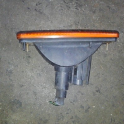 FAROL DE BUMPER TRASERO DERECHO