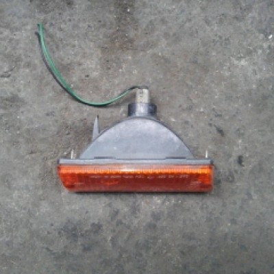 FAROL DE BUMPER TRASERO DERECHO